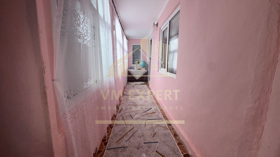 ANSAMBLU DE CASE CU 5 CAMERE 110MP TEREN 2530 MP BUGHEA DE JOS ARGEȘ - Poză 22