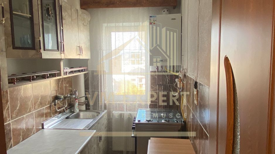 APARTAMENT 2 CAMERE ETAJ 3 VIȘOI CAMPULUNG - Poză 15