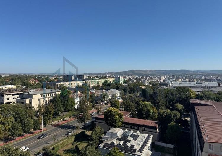 Apartament 4 camere, Copou, vedere panoramică - Poză 4