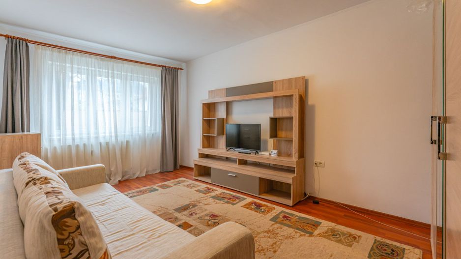 Garsonieră de 32 mp cu bucătărie separată, parter,  zona Piața Astra - Poză 1