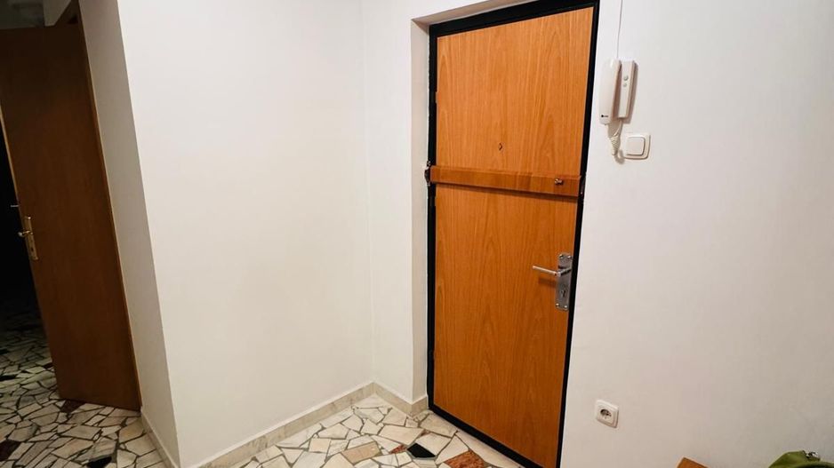 Apartament cu 3 camere de vanzare Drumul Taberei - Poză 9