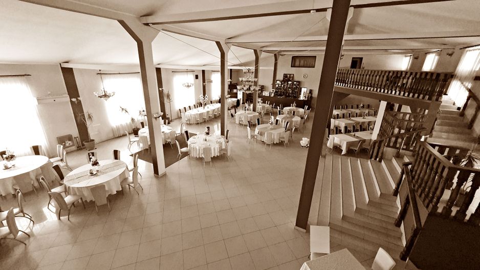 Afacere/Restaurant -Salon evenimente capacitate 600 persoane - Poză 3