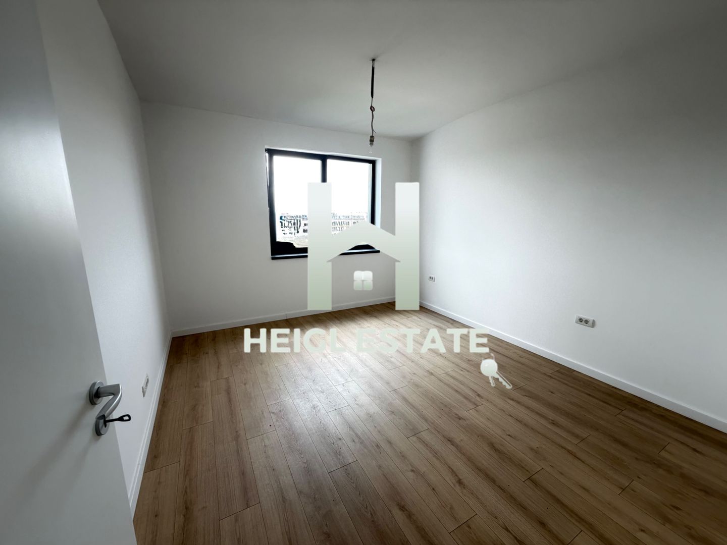 Apartament cu 2 camere si pod in Giroc - Poză 3