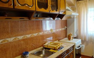 2 camere decomandate, ideal locuință sau investiție, zona Florilor. - Poză 1