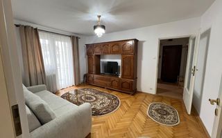 Apartament 3 camere 60 mp utili boxa la subsol zona Mihai Viteazul - Poză 1