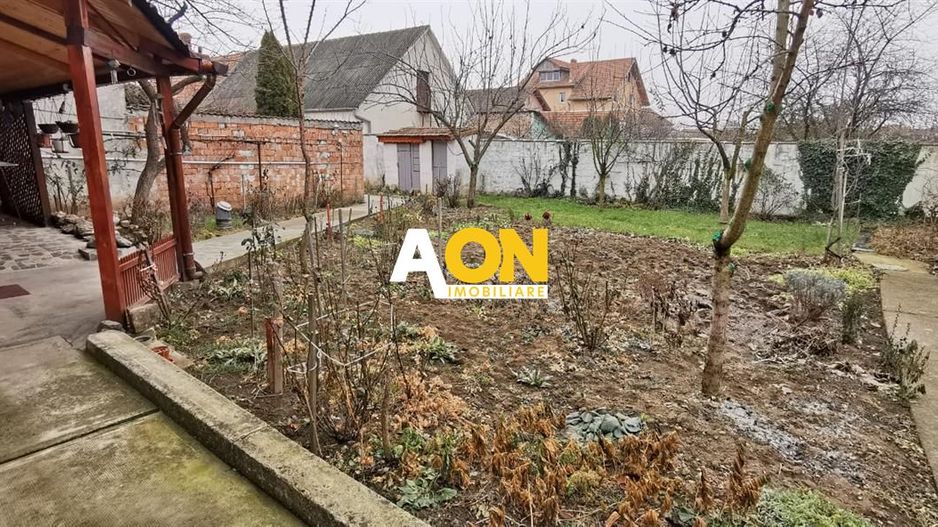 Casa in Centru zona linistita - Poză 13