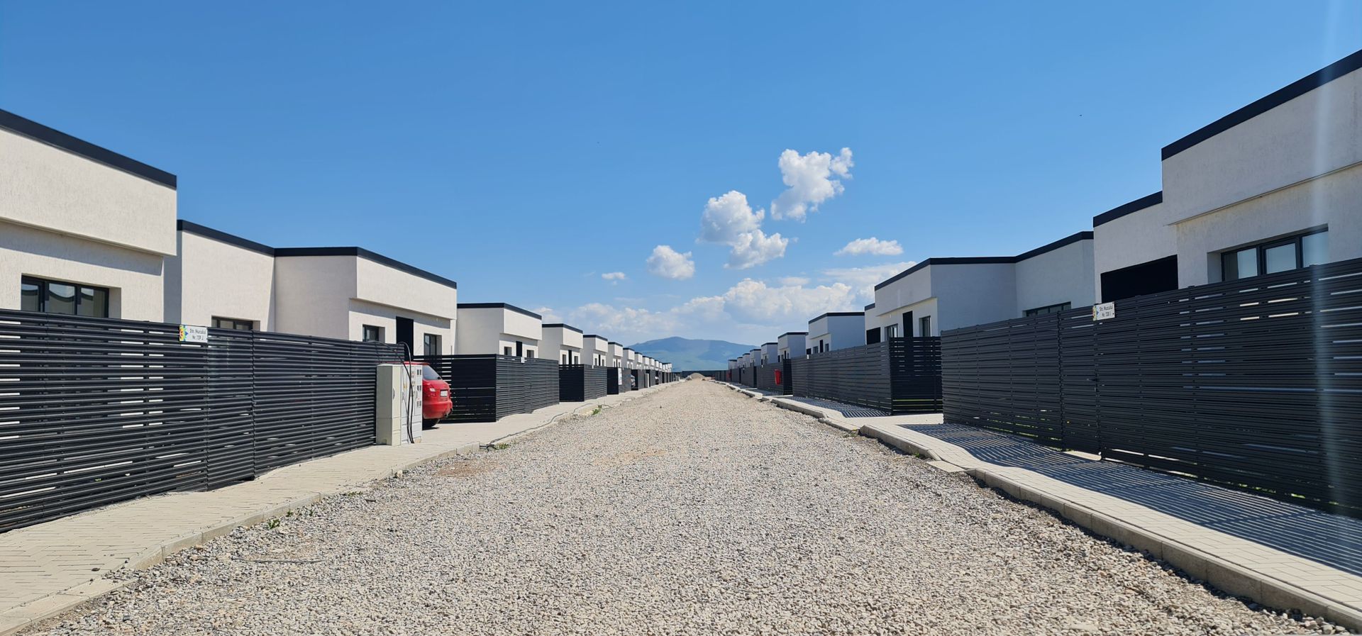 Casa 4 camere un nivel finalizata intabulata cartier Izvor Tarlungeni - Poză 12