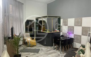 Apartament cu 4 camere de vanzare Ultracentral Oradea - Poză 1