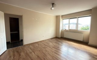Apartament 3 camere MV1, Etaj IV / Str. Narcisei Nr.9 / Carei - Poză 5