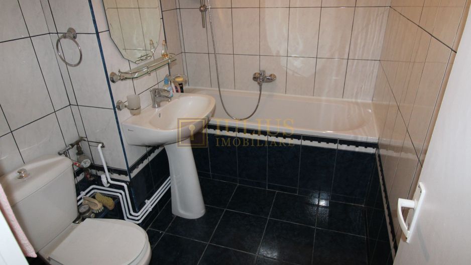 2 camere,  centrala proprie, la 3 minute de Spitalul Judetean - Poză 3
