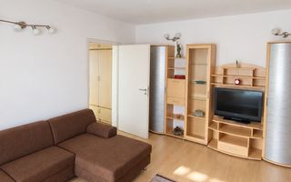 Apartament cu 2 camere, 55 mp, centrală proprie și aer condiționat - Poză 2