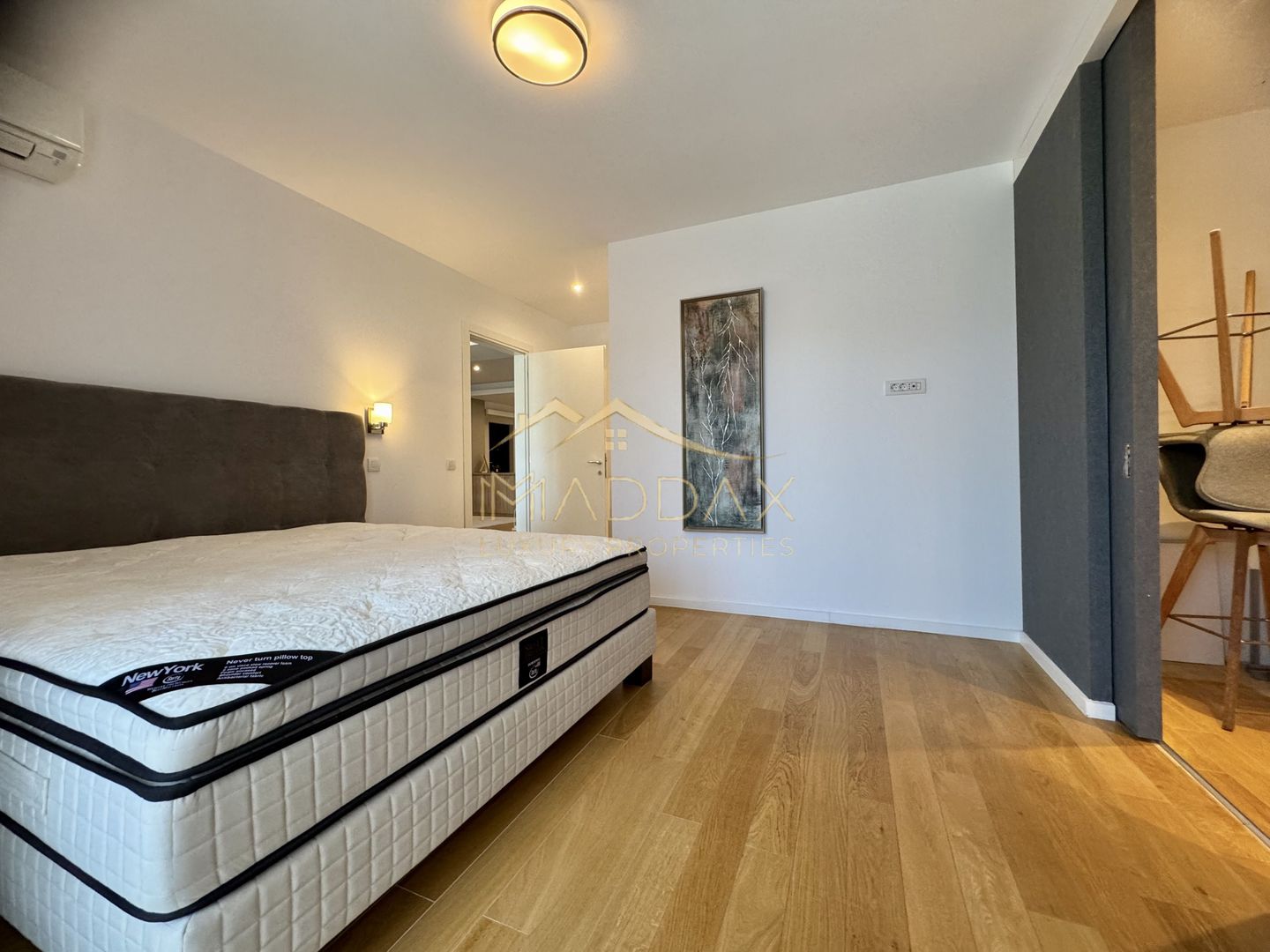 Apartament cu 4 camere *200mp* + 1 Parcare // Herastrau - Lake View - Poză 23