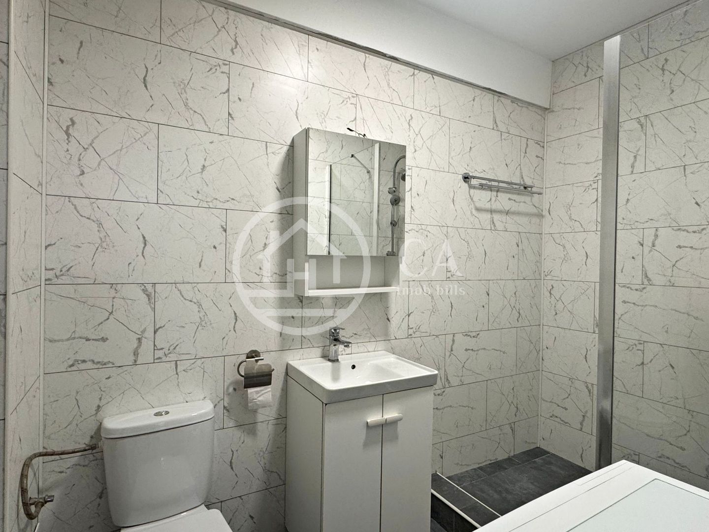 Apartament de închiriat cu 3 camere în PRIMA ONESTILOR, Oradea - Poză 12