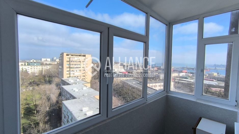 CENTRU TRAIAN(cod03)- 2 camere insorite si cu panorama catre port! - Poză 4