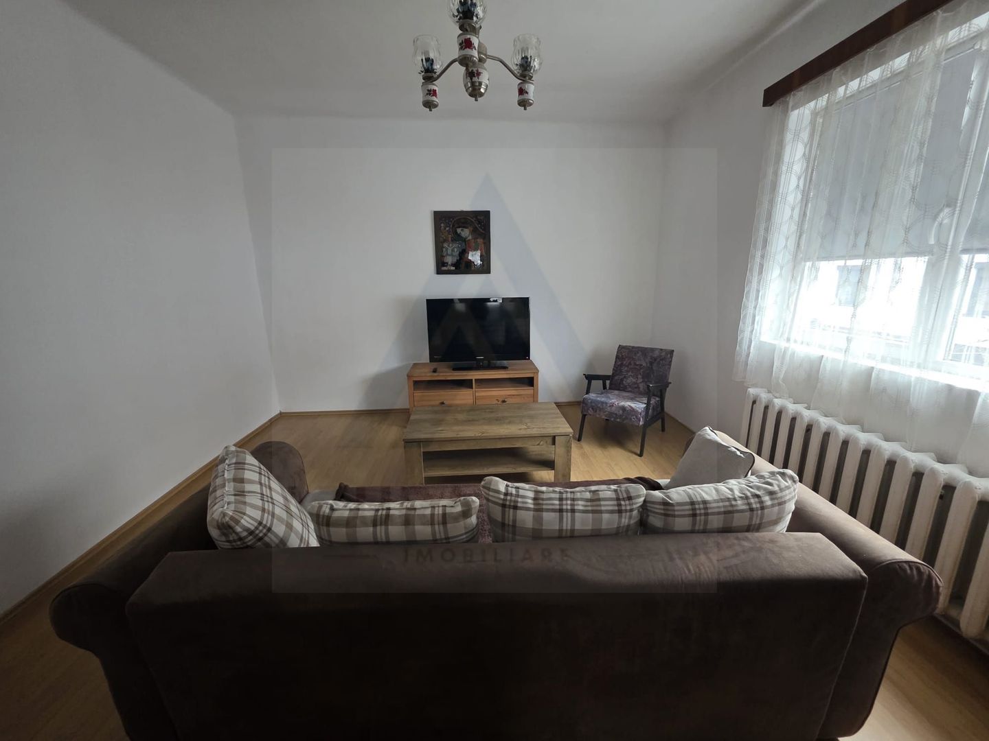 Apartament la casa 72 mp utili pet friendly si curte in zona Lazaret - Poză 2