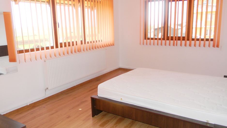 Vila mobilata si teren 1200mpBrasov-Harman - Poză 15