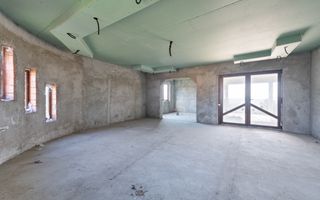 Casă P+1E, 402 mp, teren 3.600 mp, 17 km de Roman - PREȚ LA OFERTĂ! - Poză 8