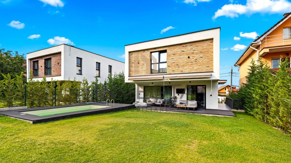 Casa individuala, 625 teren! Finisaje moderne, recent finalizata! - Poză 1