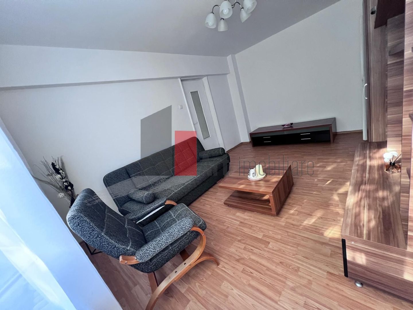 Închiriere apartament 3 camere – Crangasi - Poză 3