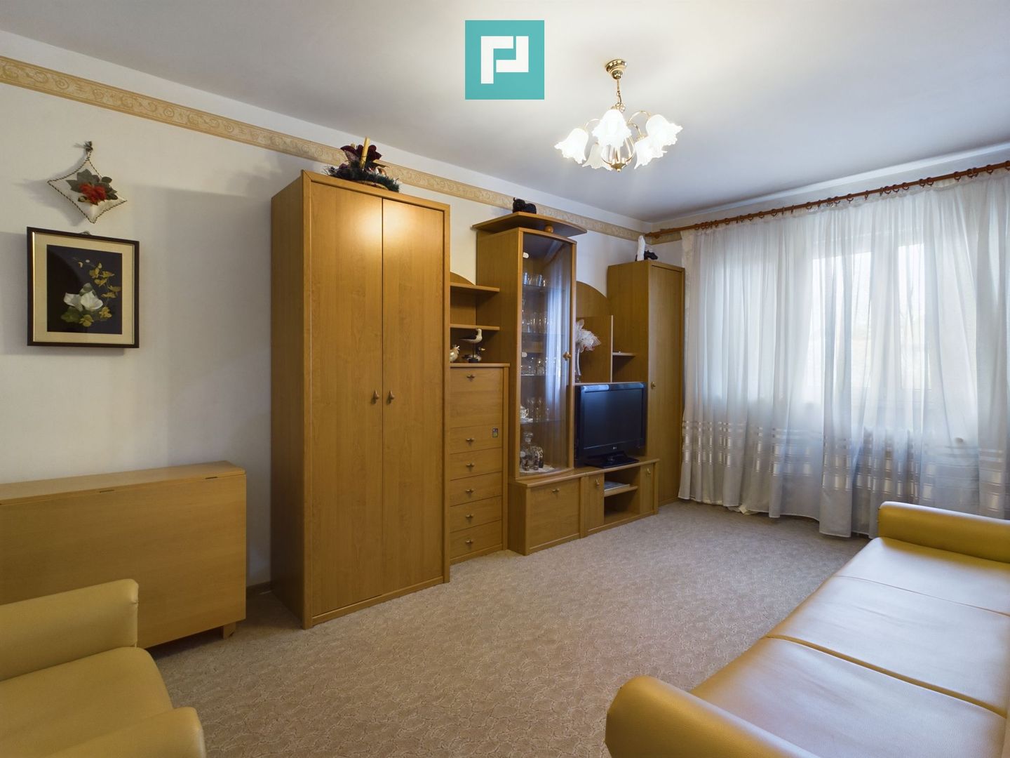Apartament cu 3 camere pe Aleea Tomis - Poză 3