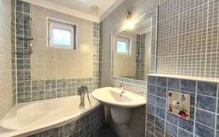 Comision 0 - Apartament în vilă, spațios, priveliște spre cabana Postăvaru - Poză 24