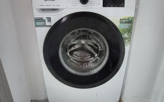 De inchiriat apartament 2 camere, Centru, 300 euro - Poză 2