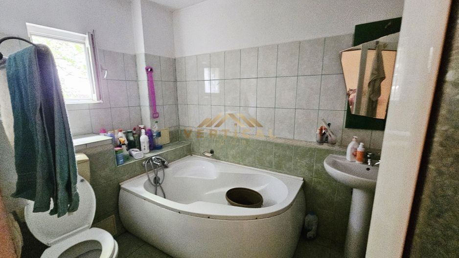 Casa individuala cu teren generos de 557 mp - comuna Berceni - Poză 11