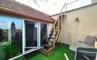 Apartament in casă, într-o zonă exclusivistă, priveliște deosebită. - Poză 8