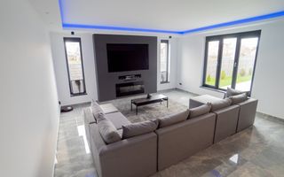 Agigea - Casa  deosebita cu piscina, mobilata si utilata complet. - Poză 10