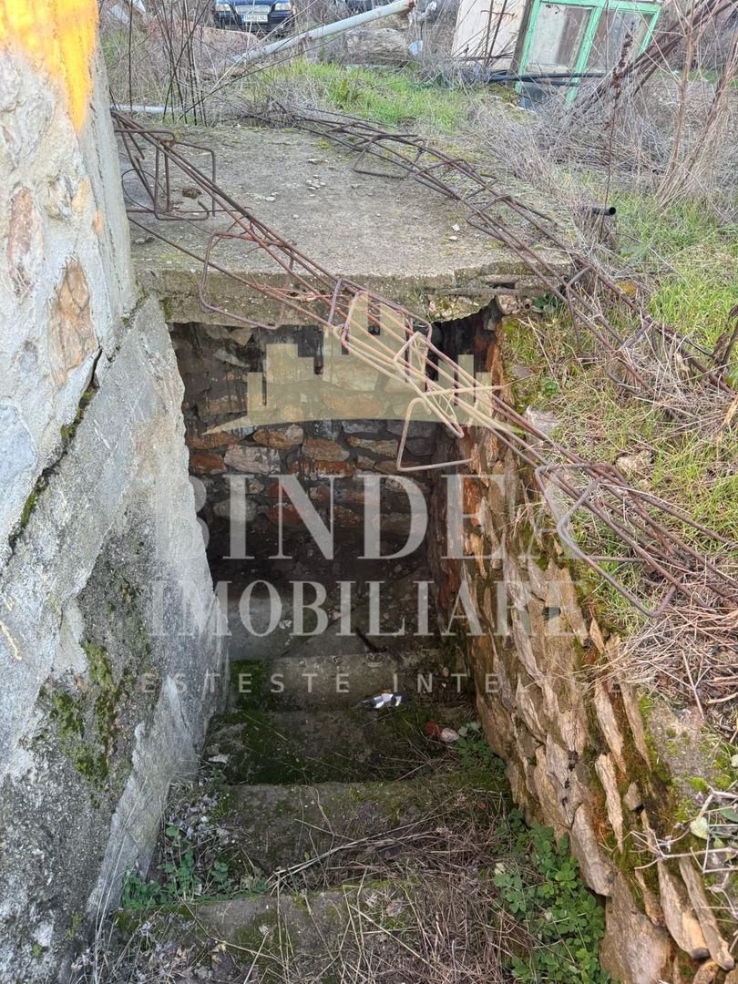 Teren casa 590mp + fundatie casa cu beci, Giarmata - Poză 3