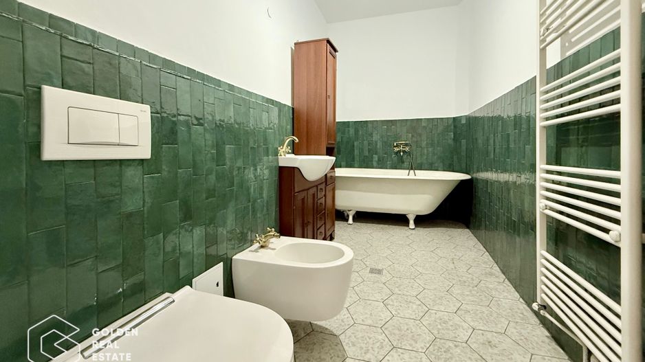 Apartament spatios la casa, 92 mp, zona Centrala, comision 0% - Poză 9