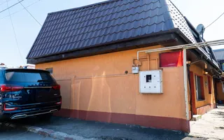 Casă de vânzare – 181 mp, 3 apartamente, 9 camere – București - Poză 23