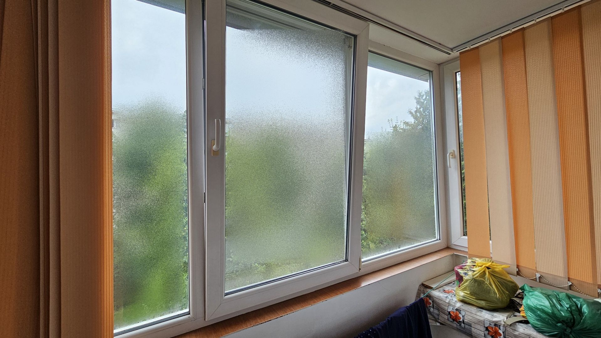 Garsonieră decomandată, etaj 2, balcon, bloc izolat – Astra, Str. Uranus - Poză 5