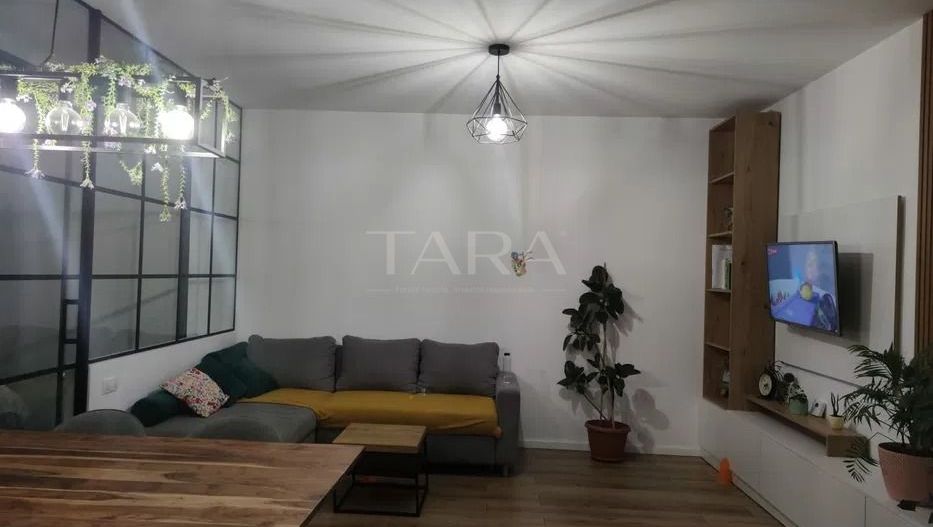 Oferim spre vânzare apartament cu 3 camere situat în Dâmbul Rotund. - Poză 1