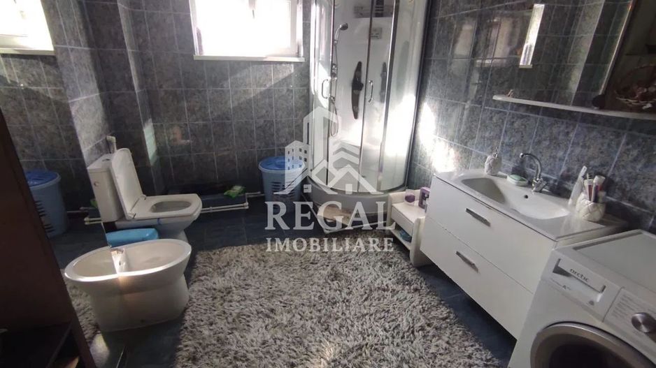 Casa 4 camere, zona Centrala - Poză 11