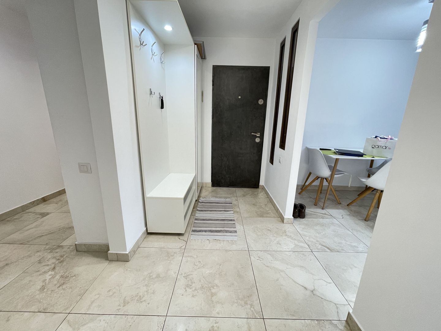Apartament cu patru camere si garaj in zona Aradului - Poză 17