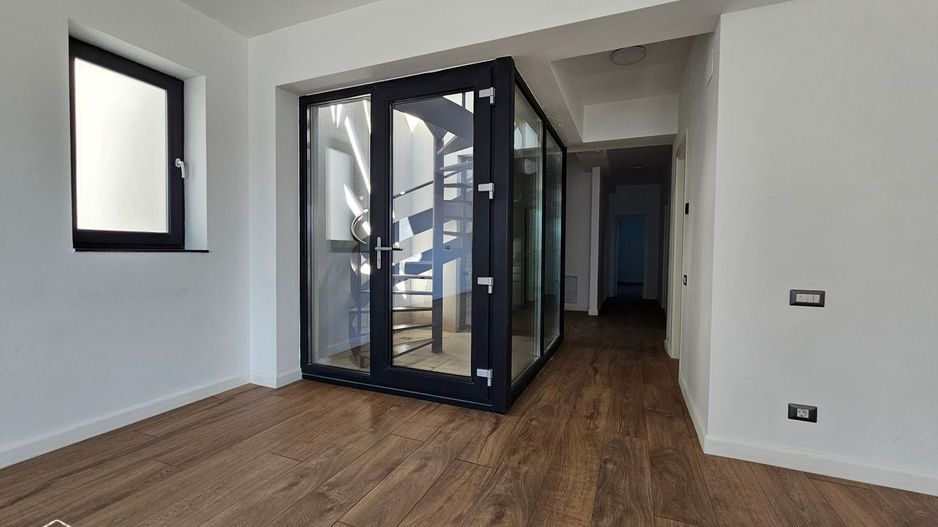 Penthouse 4 camere și terasa pe acoperis, zona Pipera, comision 0% - Poză 3