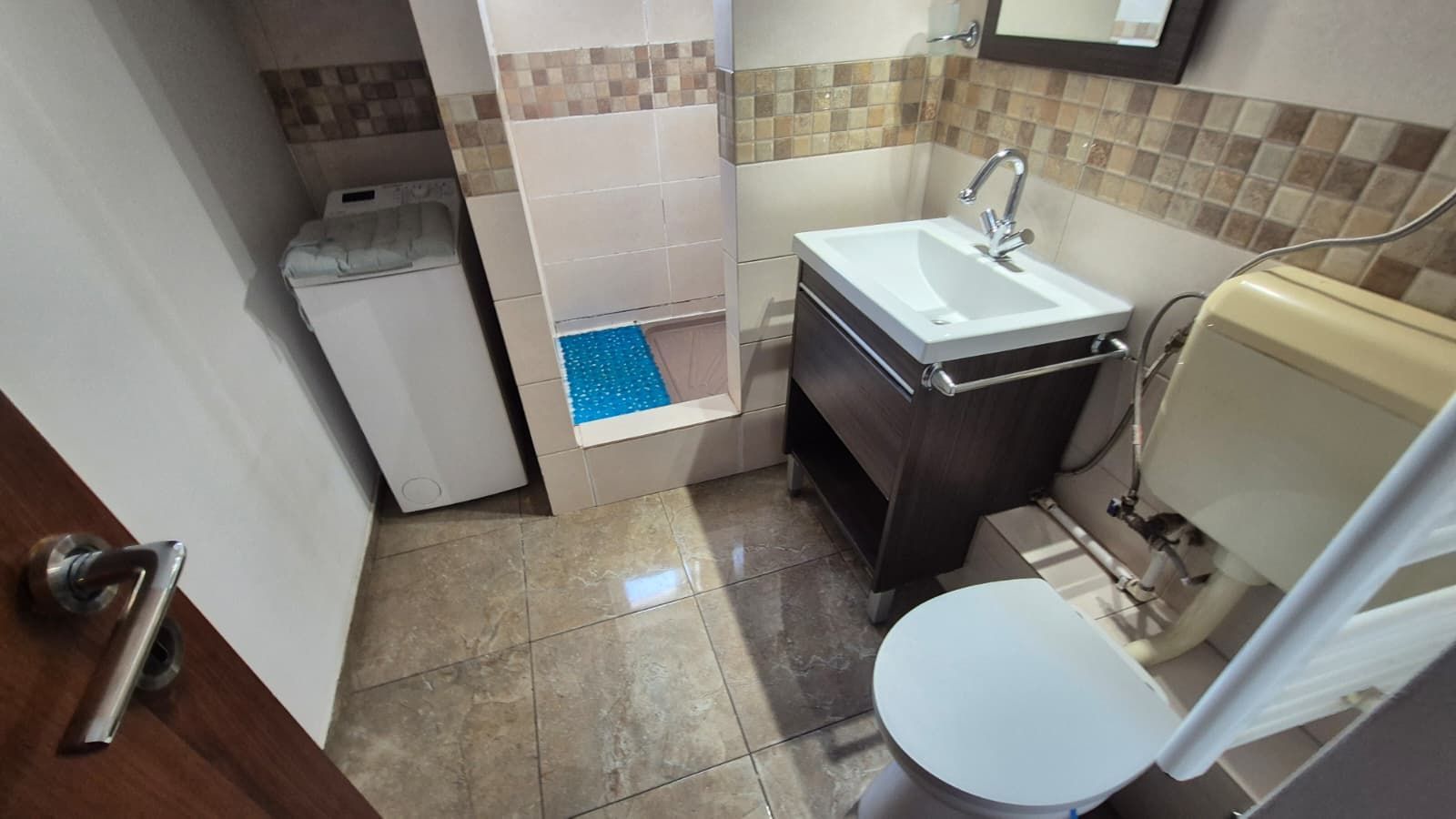 AP. 3 CAMERE DECEBAL, RENOVAT, BOILER, BUCATARIE OPEN-SPACE, MODERN - Poză 12