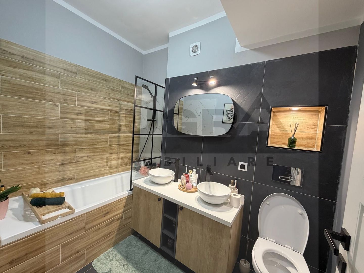 Apartament de 3 camere de lux, parcare subterana, boxa, zona Teilor - Poză 17