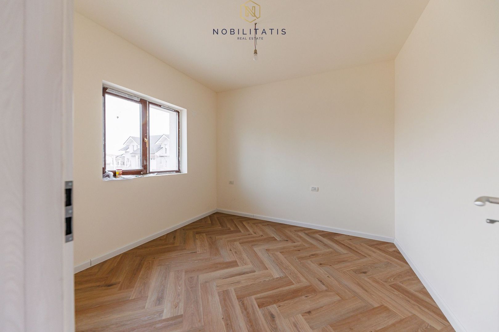 Casa tip Duplex “Mica de ea” pe Parter – Locuință Ideale pentru Familii Mici! - Poză 8