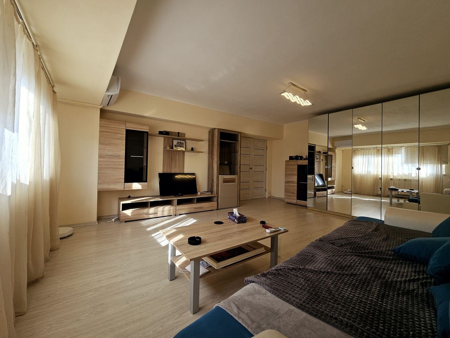 Apartament 2 camere Bld. Unirii - Poză 1