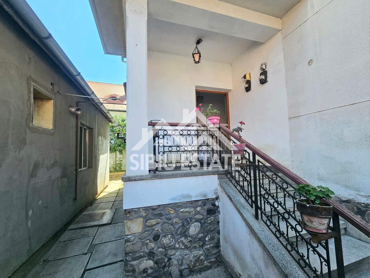 Casa Sibiu central 5 camere, 4 bai - Poză 6