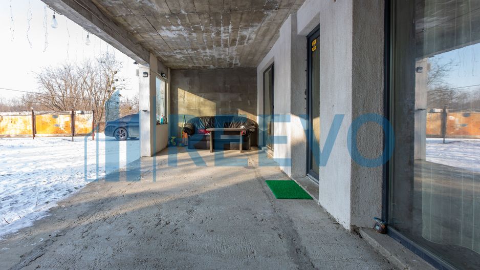 Proprietate cu casa si spatiu comercial+teren 4060 mp Bahna - Poză 39