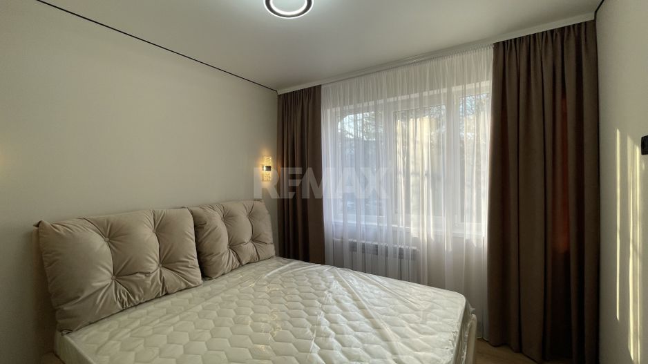 Apartament cu 2 camere plus living, sector Botanica - Poză 2