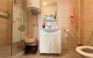 Casa singura in curte la 2 pasi de Calea Calarasilor - Poză 10