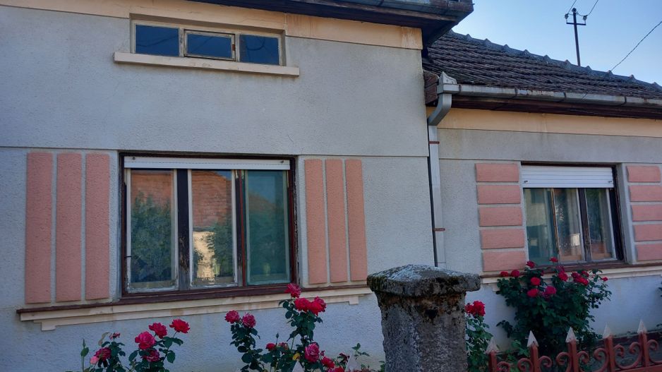 BRASADAS vinde casa 3 cam. zona Unirii teren 550mp. - Poză 1