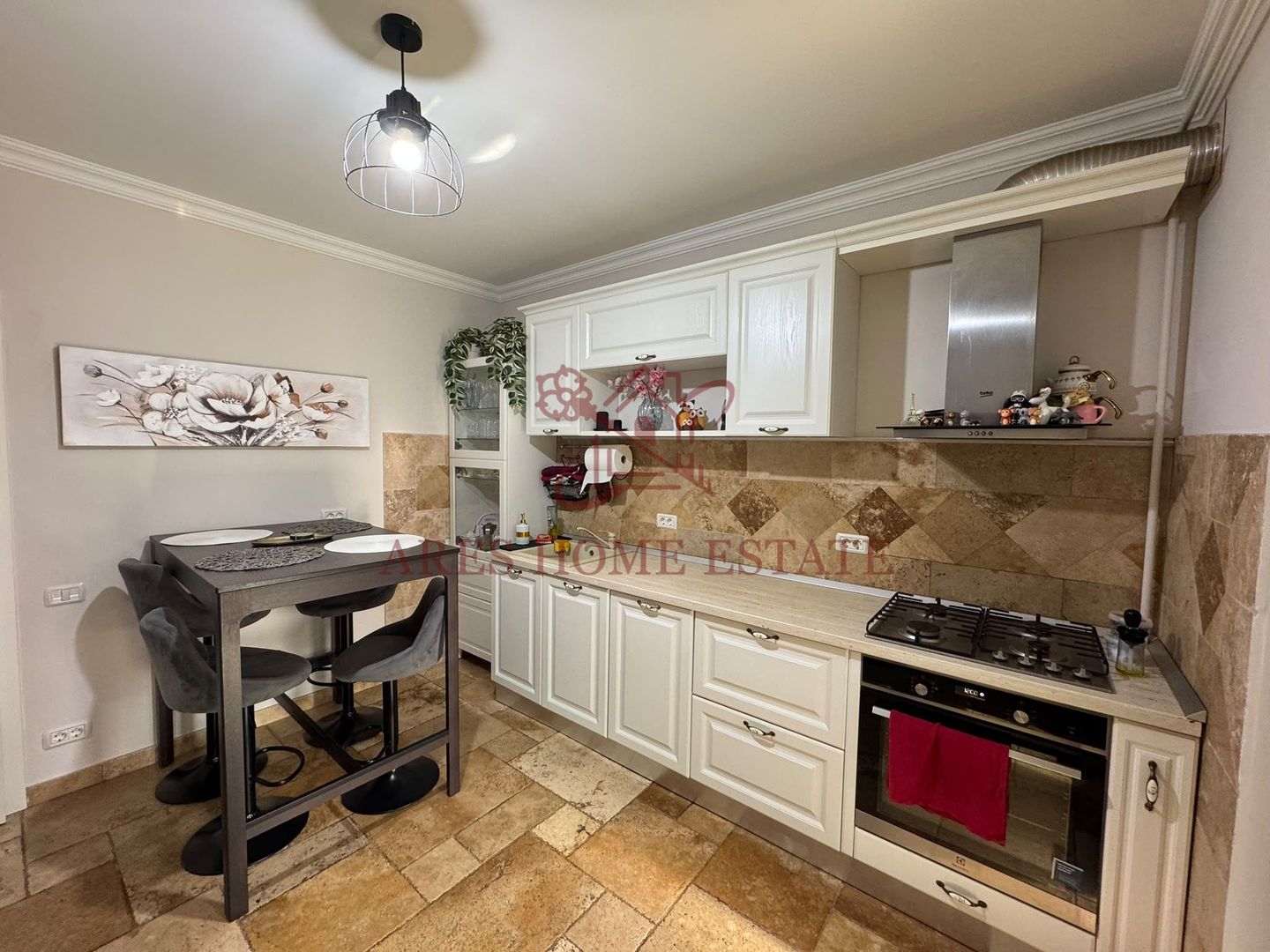 Casa 4 dormitoare, 3 bai, bucatarie inchisa si gradina – Bogdanestilor - Poză 7