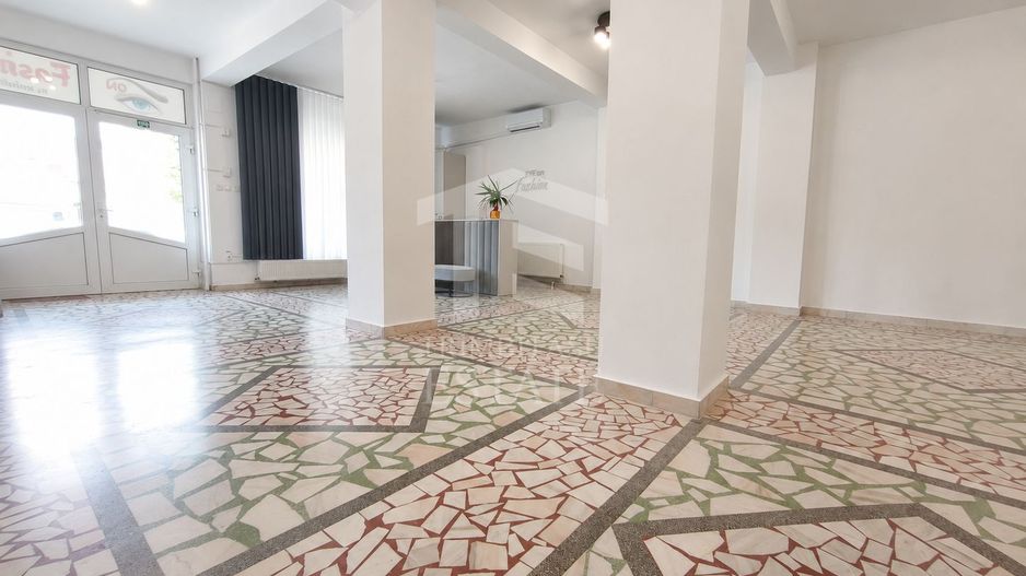 Spatiu Comercial Premium | B-ul Mamaia | Parter | 66 mp - Poză 3