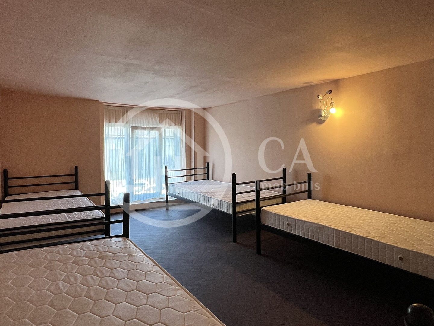 Apartament cu 2 camere la casa de inchiriat pe Republicii Oradea - Poză 1