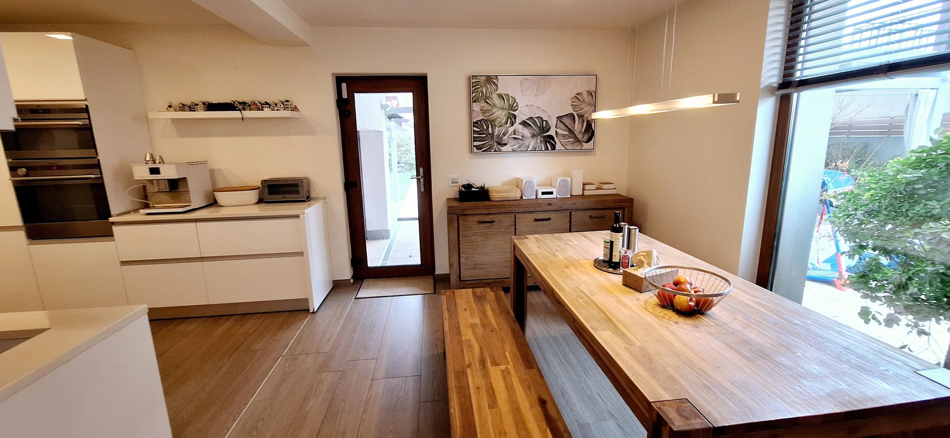 Casa eficienta energetic cu piscina in Giroc - Poză 11